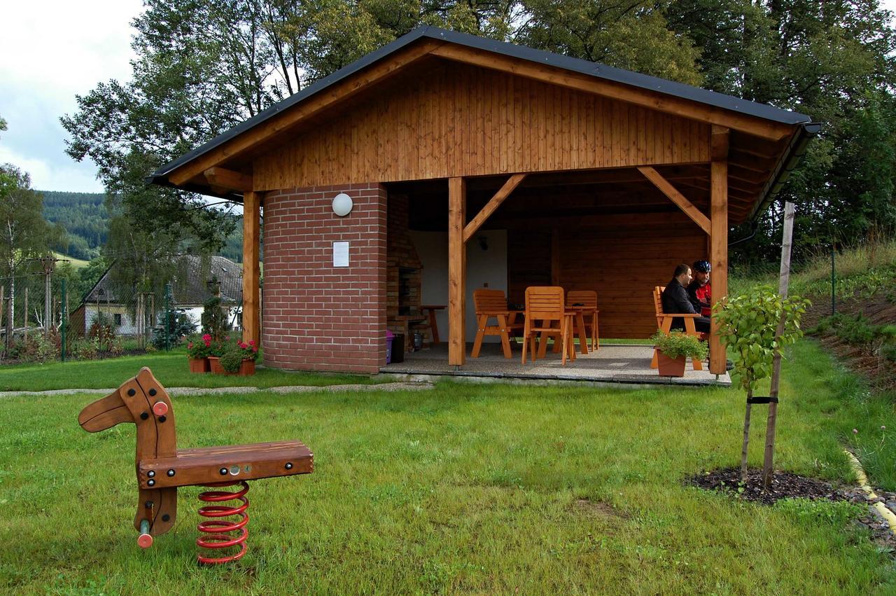 Penzion Jecminek Červená Voda Exterior foto