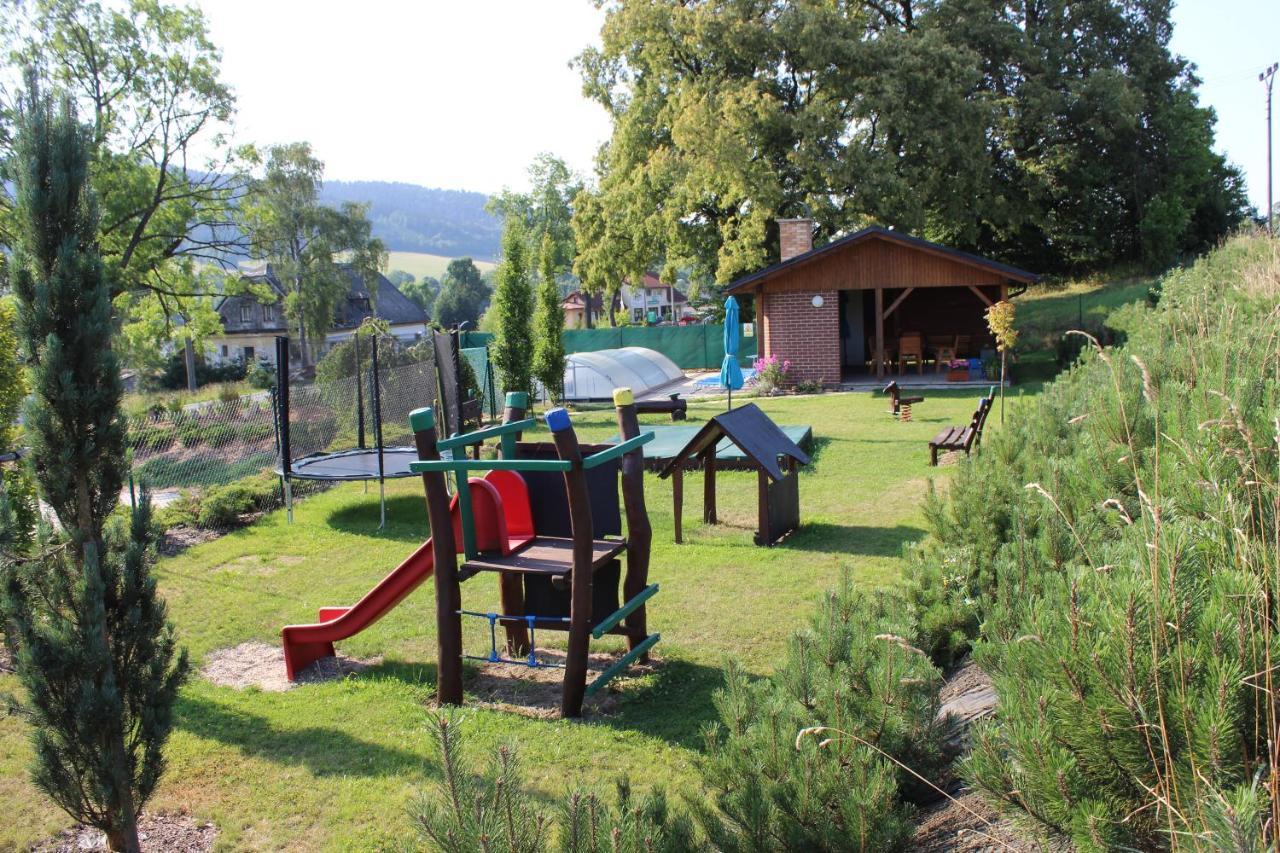 Penzion Jecminek Červená Voda Exterior foto